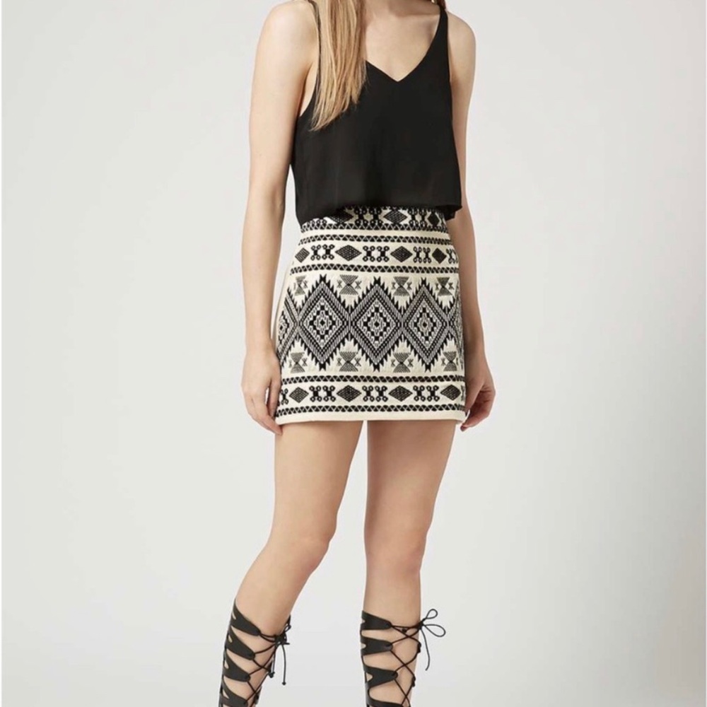 TOPSHOP Petite Blanket Mini Skirt Size 2 - Picture 8 of 8